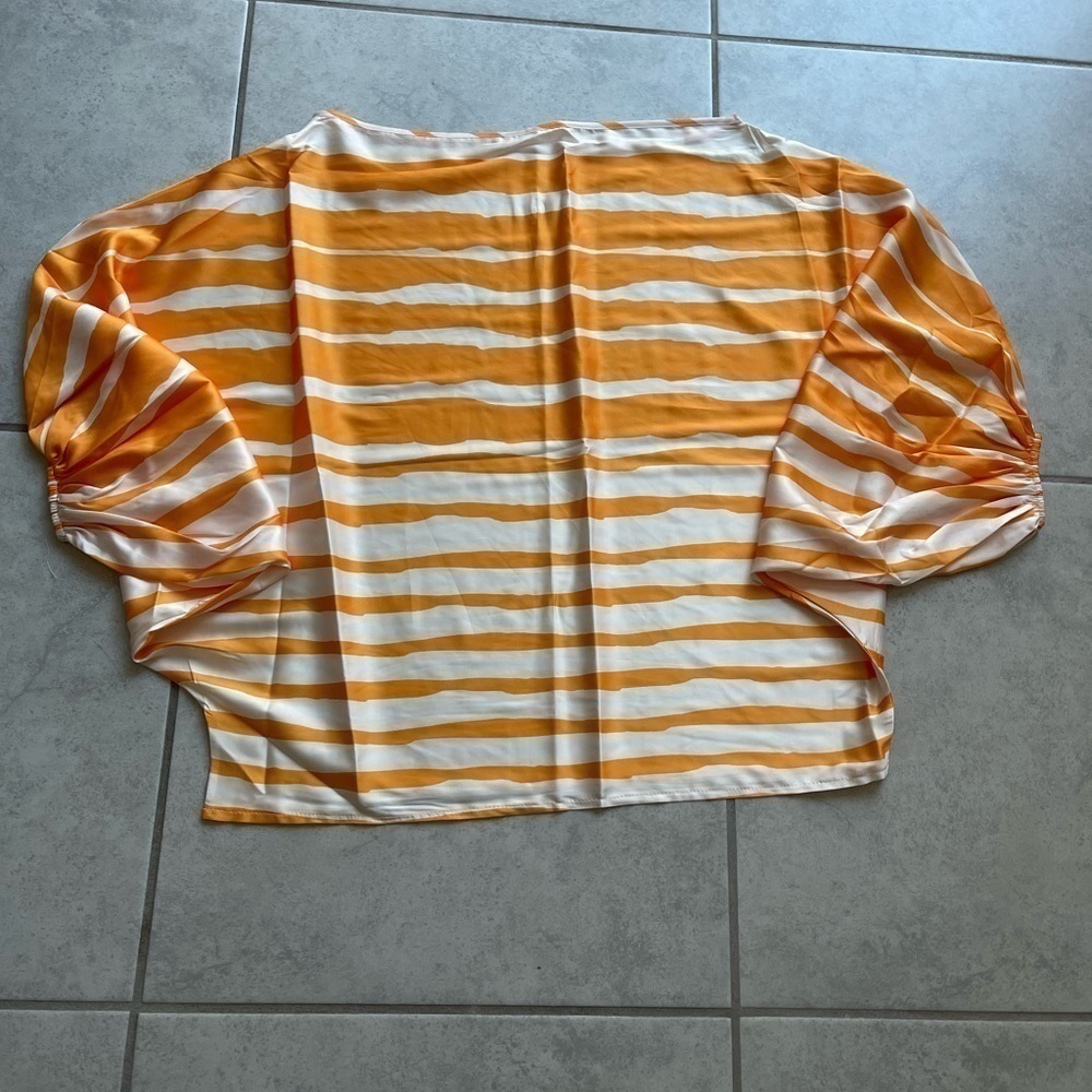 Gold & White Stripe 2 Piece Pants & Top - Picture 4 of 6